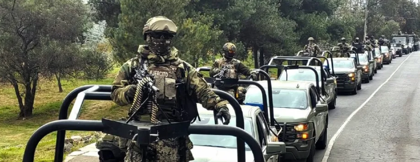 La Marina envía fuerzas especializadas a Michoacán para capturar líderes criminales.