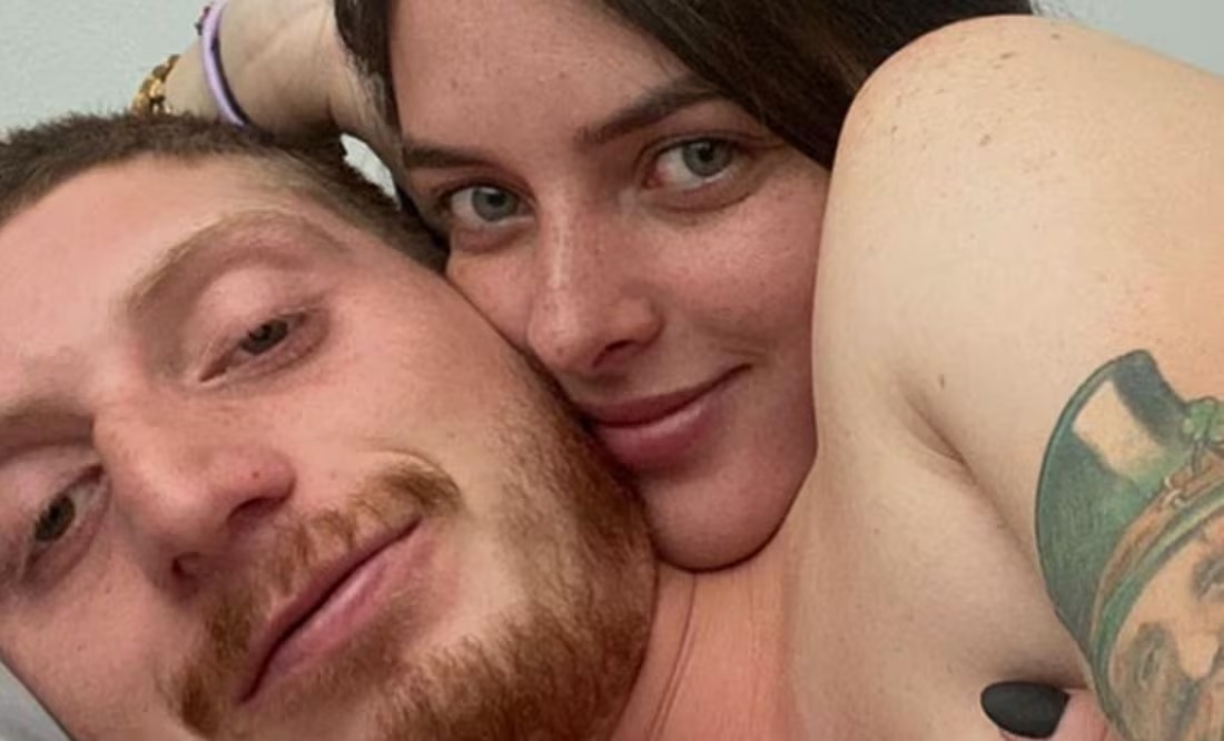 La expareja de Octavio Ocaña se pronuncia por primera vez tras revelarse su aborto con el difunto artista, expresando sentirse lastimada y engañada.