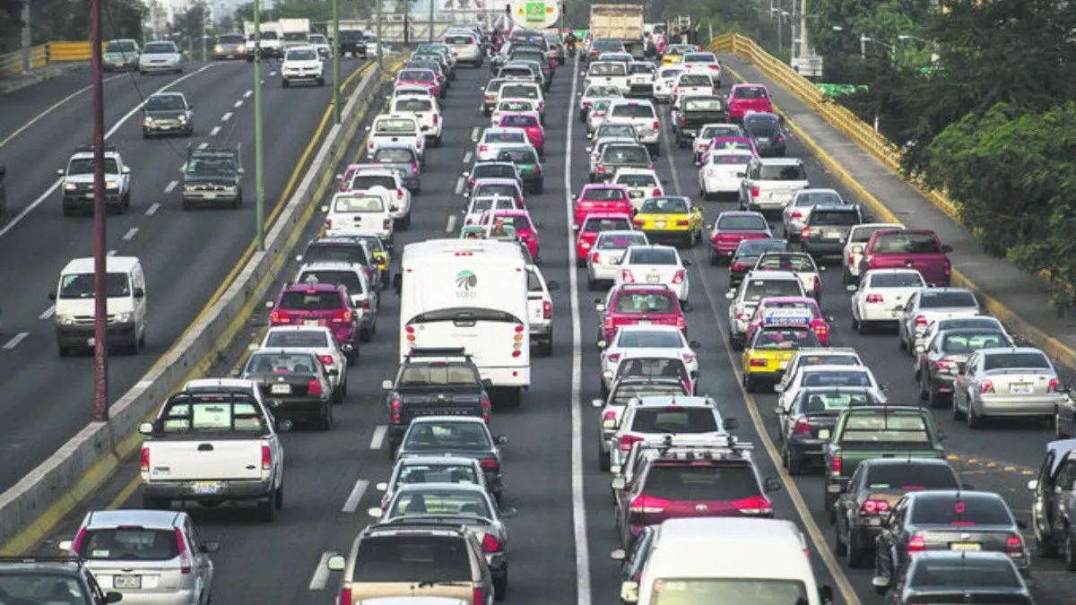 ¡Tráfico colapsado en Guadalajara hoy! Accidentes afectan Zapotlanejo, Puerto Vallarta y Lázaro Cárdenas