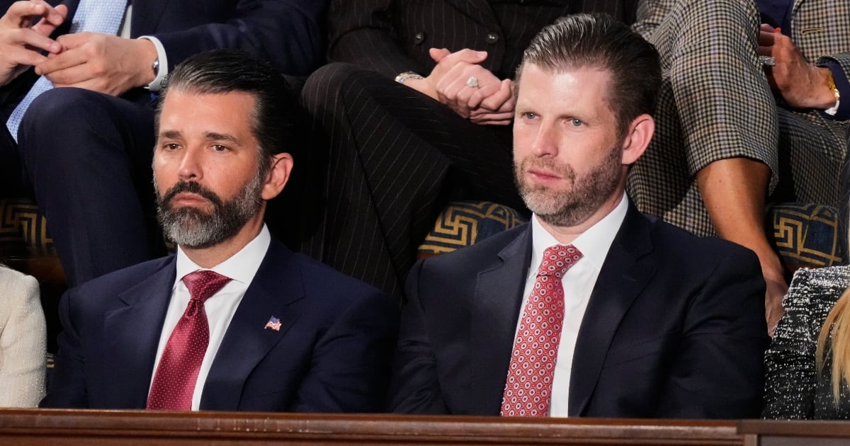 Trump anuncia arco del triunfo para el 250 aniversario de EE.UU. y firma orden sobre psicodélicos