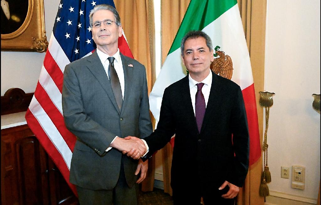 Gobierno revisa T-MEC con EE.UU.; preocupa a Washington reforma judicial y avanza selección de consejeros del INE