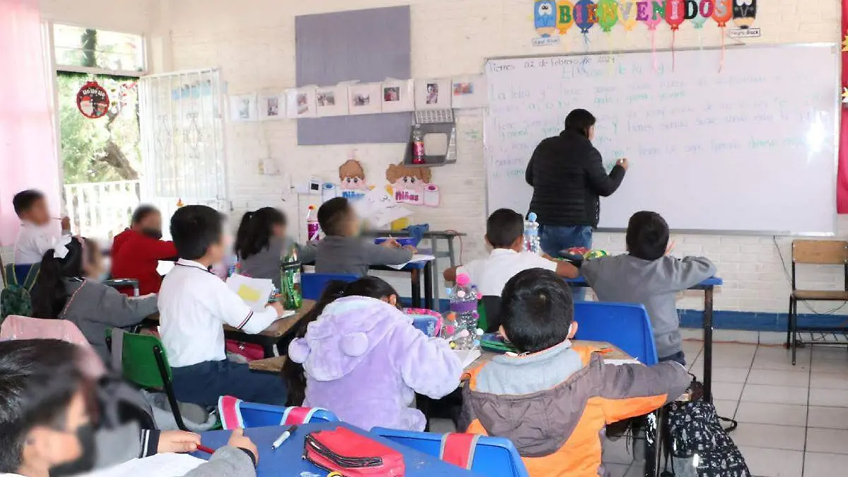 ¡De vuelta a la mochila! Millones de estudiantes regresan a las aulas tras las vacaciones de primavera
