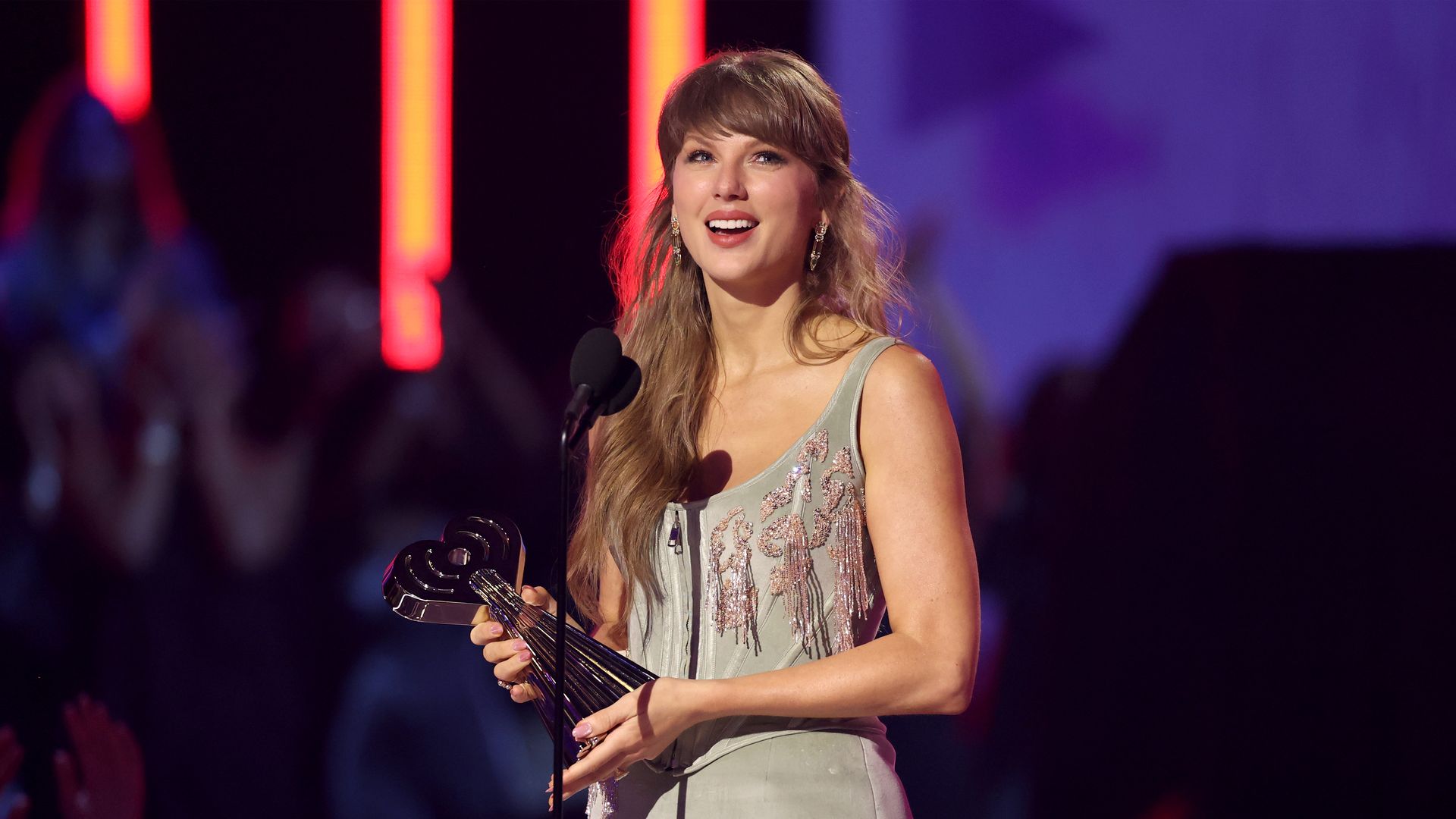 Taylor Swift sorprende con canción original para Toy Story 5