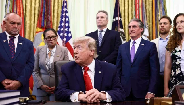 Paz histórica en Medio Oriente: Trump e Irán firman el fin de la guerra y provocan el desplome global del petróleo