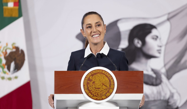 Sheinbaum reconoce a delegación deportiva en Palacio Nacional y anuncia aumento a fideicomisos rumbo a Los Ángeles 2028