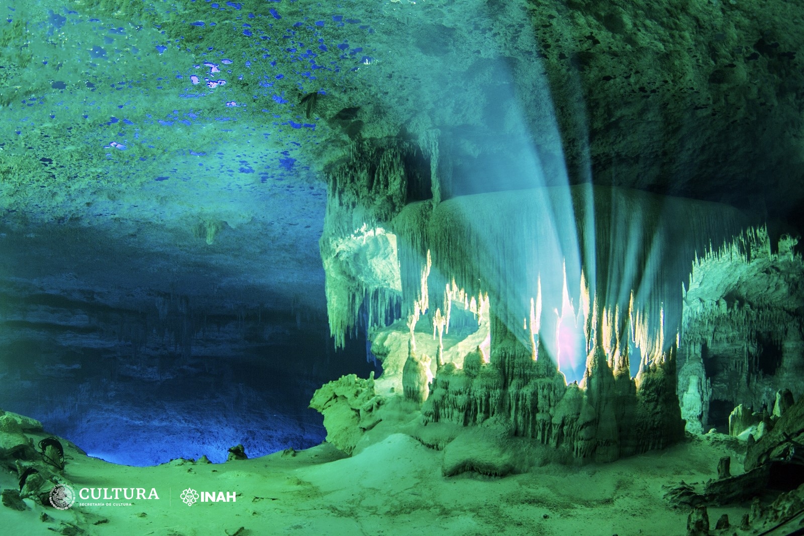 INAH descubre complejo ceremonial maya sumergido en un cenote de Tulum, Quintana Roo